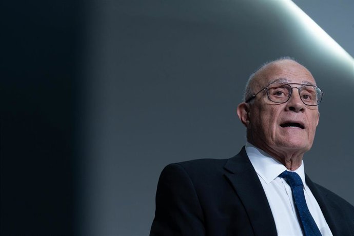 Archivo - El presidente de Banco Sabadell, Josep Oliu, durante la junta general de accionistas del Banco Sabadell, a 20 de marzo de 2025, en Sabadell, Barcelona, Catalunya (España).