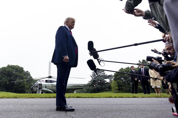Imagen de archivo del presidente de EEUU, Donald Trump, realizando declaraciones a la prensa en la Casa Blanca