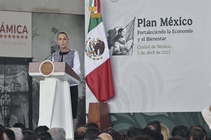 Archivo - 3 de abril de 2025, Cidade do México, Cdmx, México: No Museu de Antropologia e História da Cidade do México, a presidente CLAUDIA SHEINBAUM anunciou o fortalecimento do Plano México, um dia depois que o presidente dos EUA, Donald Trump, anunciou