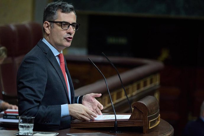 El ministro de la Presidencia, Justicia y Relaciones con las Cortes, Félix Bolaños, interviene durante una sesión plenaria en el Congreso de los Diputados, a 12 de junio de 2025, en Madrid (España). 