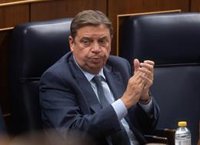 Luis Planas ve "muy oportuna" la propuesta del PNV para que extranjeros puedan ejercer como capitanes de barco