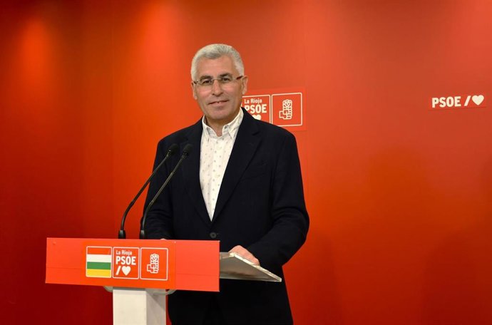 El diputado socialista Jose Ángel Lacalzada