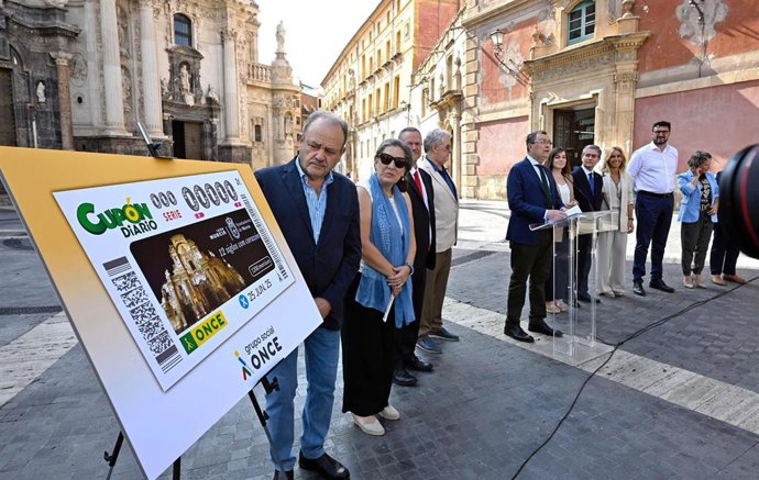 Presentación del cupón de la ONCE del próximo 25 de junio, que tendrá Murcia y su 1.200 aniversario como protagonista