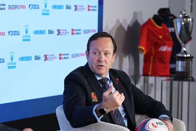 Juan Carlos Martin, presidente da Real Federação Espanhola de Rugby, durante o Desayunos Deportivos Europa Press com Alain Gilpin, CEO da World Rugby, e Juan Carlos Martin, presidente da Real Federação Espanhola de Rugby, no Campus Camilo Jose Cela em