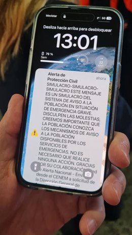 Imagen del aviso de Es-alert en un teléfono móvil