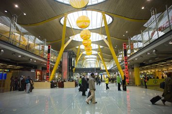 Archivo - El Aeropuerto de Madrid-Barajas.