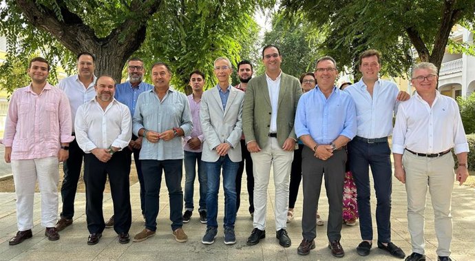 Acto de los populares en Utrera por la gestión de la crisis del agua en 11 municipios