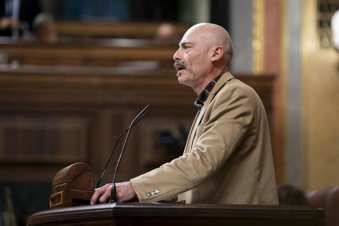 Archivo - El diputado de Sumar, Txema Guijarro, en el Congreso de los Diputados, a 6 de mayo de 2025, en Madrid (España). 