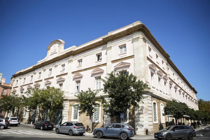 Archivo - Vista del Palacio Provincial de la Diputación de Cádiz en la capital gaditana.