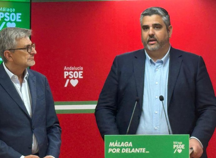 El portavoz del PSOE de Mijas (Málaga), y ex alcalde de la ciudad, Josele González, y el secretario general del PSOE de Málaga, Josele Aguilar, en una imagen de archivo