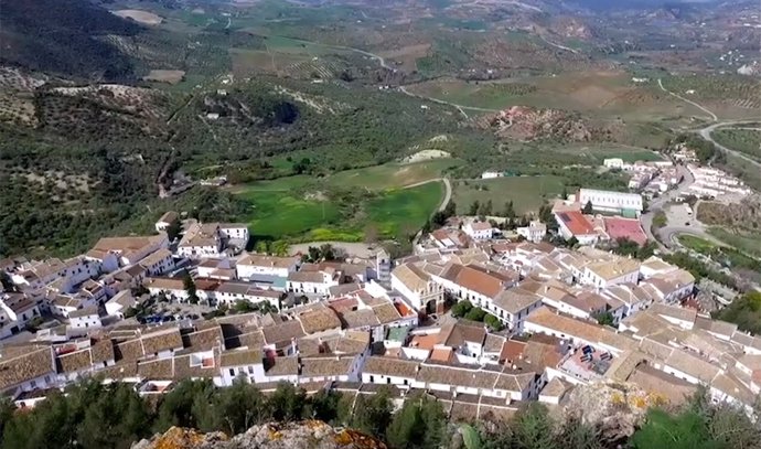 Vista de Zahara de la Sierra, Municipio Turístico de la provincia de Cádiz