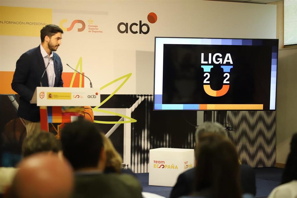El ex jugador Pepe Pozas presenta la nueva Liga U