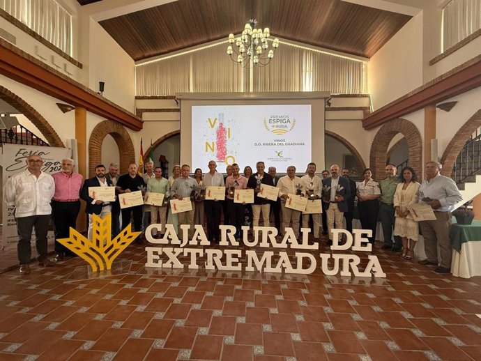 Premiados en los Premios Espiga Vino Ribera del Guadiana de CAja Rural de Extremadura