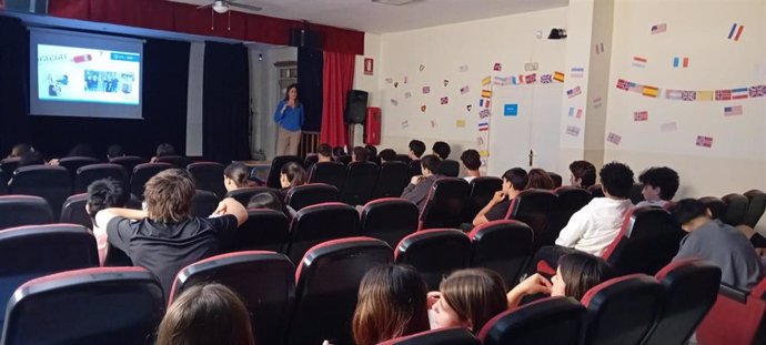 El Hospital Universitario Costa del Sol acerca la investigación biomédica al alumnado de bachillerato