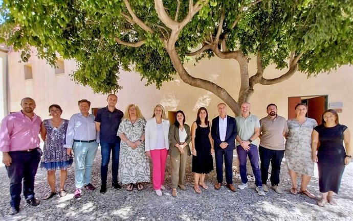 El Consejo Asesor del Comercio de Mallorca analiza estrategias para reactivar el sector en los municipios.