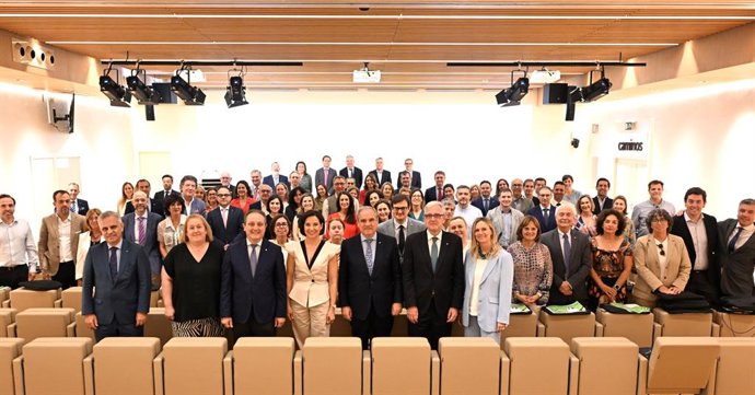 La Asamblea de Farmacéuticos aprueba liquidar los presupuestos del Consejo para apostar por el desarrollo profesional