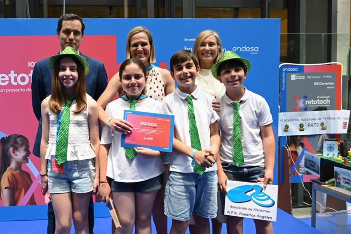 El CEIP Al-Yusanna de Lucena se alza con uno de los Premios Nacionales del X RetoTech.