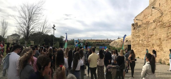 IU reafirma su compromiso con los derechos del pueblo gitano en un encuentro con la Fundación Secretariado Gitano.