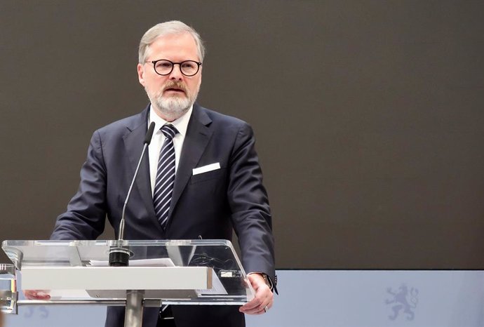 Archivo - May 5, 2025, Prague, Czech Republic: Prime Minister of the Czech Republic Petr Fiala attends a joint briefing with President of Ukraine Volodymyr Zelenskyy in Prague, the Czech Republic, on May 5, 2025.