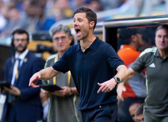 18 June 2025, US, Miami: Real Madrid coach Xabi Alonso stands on the touchline during the FIFA Club World Cup Group H soccer match between Real Madrid and Al-Hilal at Hard Rock Stadium. Photo: Sven Hoppe/dpa