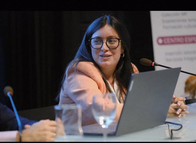 La delegada territorial de Inclusión Social, Juventud, Familias e Igualdad en Sevilla, María Luisa Cava Coronel.