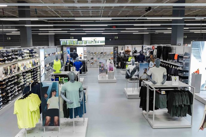 Decathlon inaugura 22 espacios Pro Shop en sus tiendas dedicados al corredor.