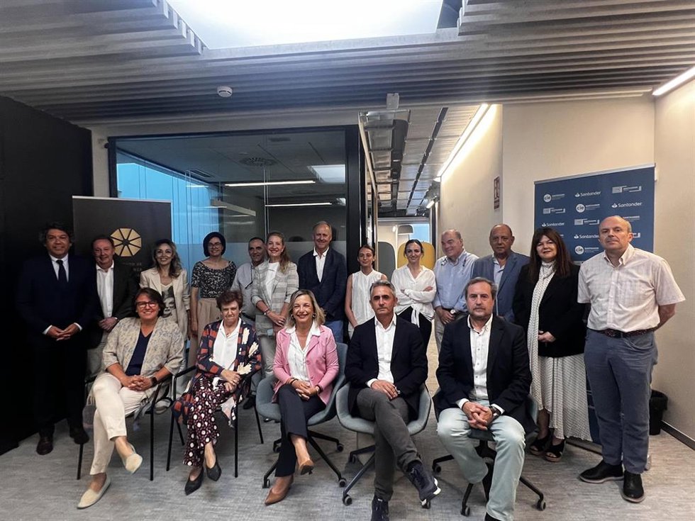 Empresarios cántabros en la jornada de formación en gobernanza organizada por el IGE y CEOE-Cepyme Cantabria en el Centro de Iniciativas Empresariales de Santander