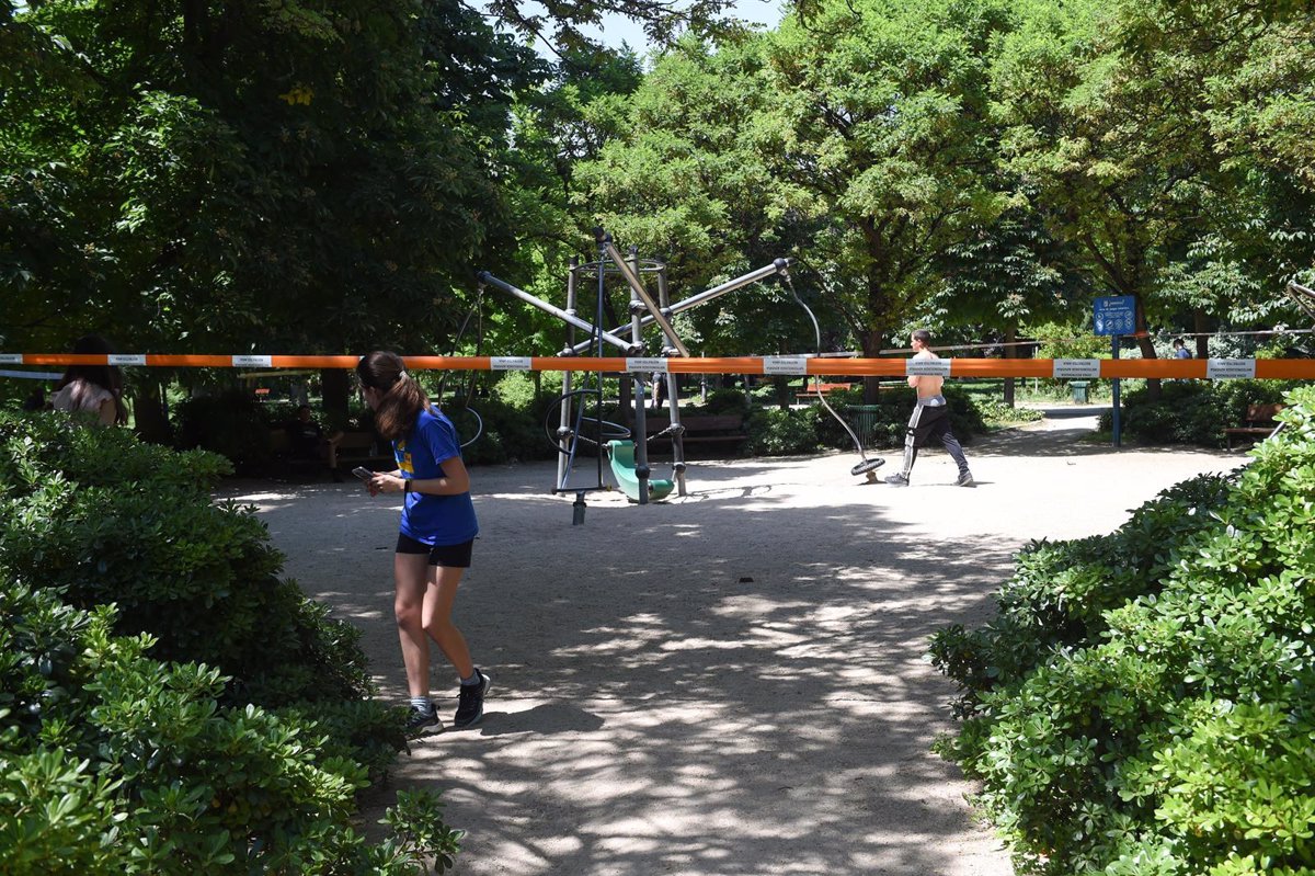 PSOE pide un mapa de zonas de riesgo en el Retiro para "precisar" medidas preventivas y evitar "cierres completos"