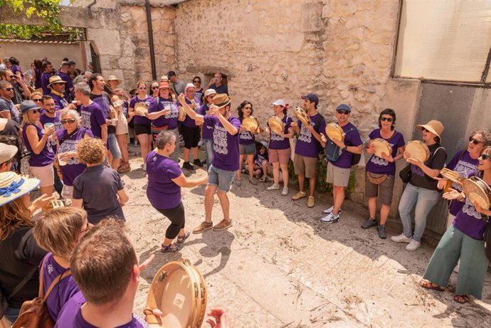 Archivo - Encuentro de Panderetas en Íscar