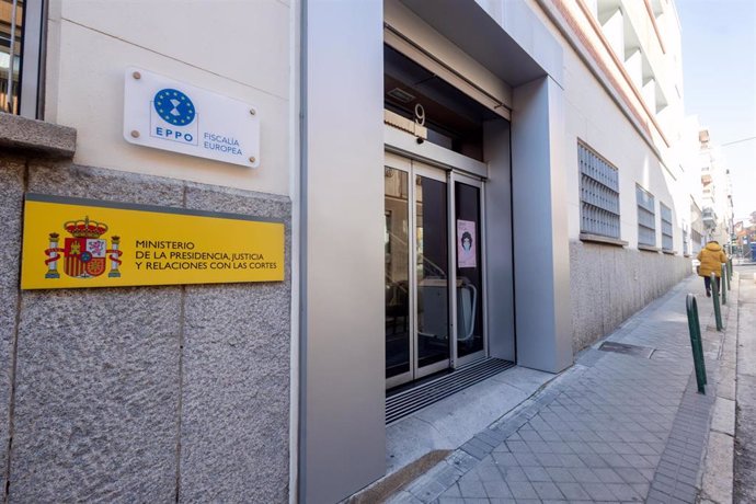 Archivo - Puerta de la sede en Madrid de la Fiscalía Europea (EPPO), en la calle Luis Cabrera, 9, a 13 de enero de 2025, en Madrid (España).