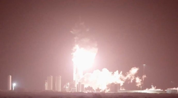 Explosão da nave espacial da Space X