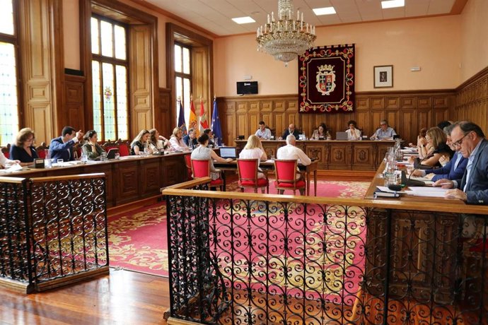 Pleno del Ayuntamiento de Palencia.