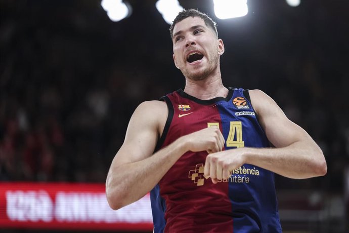 Archivo - Joel Parra of FC Barcelona celebrates the victory during the Turkish Airlines Euroleague, match played between FC Barcelona and Virtus Segafredo Bologna at Palau Blaugrana on April 11, 2025 in Barcelona, Spain.