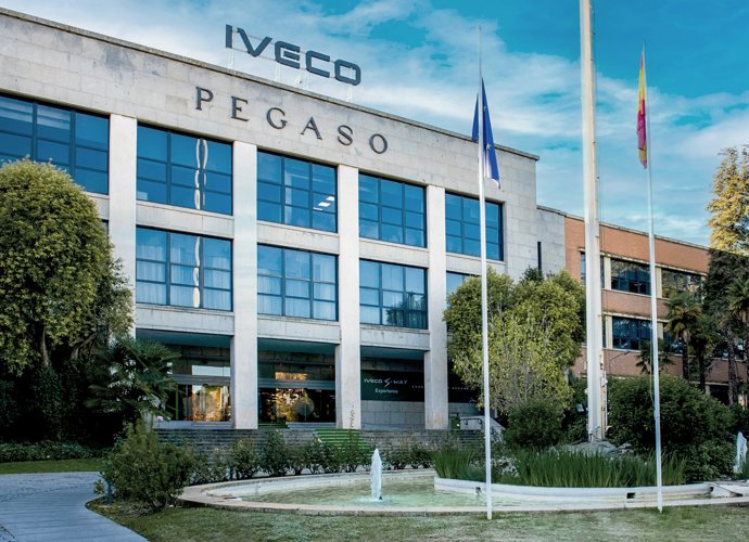 Fachada de IVECO España