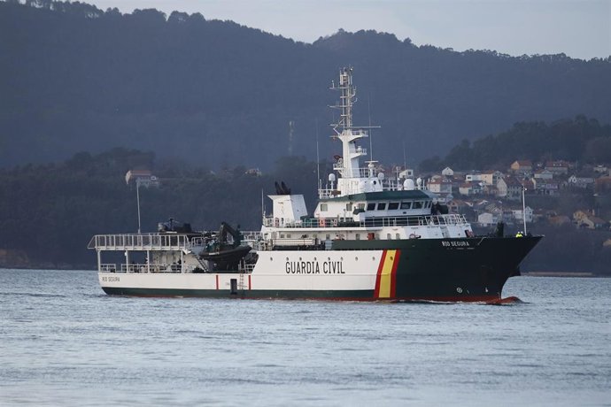 Archivo - Un buque de la Guardia Civil.