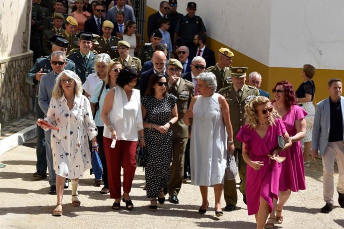 La ministra de Defensa, Margarita Robles, ha asistido a la celebración del Corpus Christi en Mira (Cuenca)