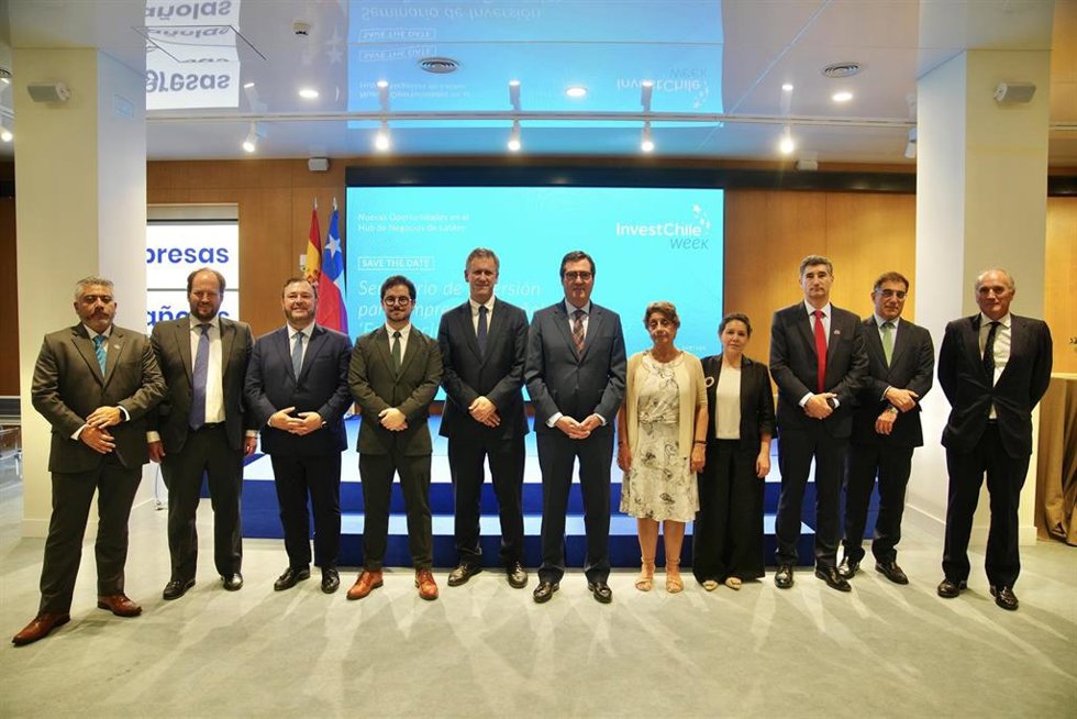 Chile anima a empresarios españoles a invertir en las infraestructuras del país andino.