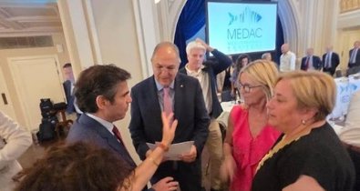 Es Andalucía - Sevilla