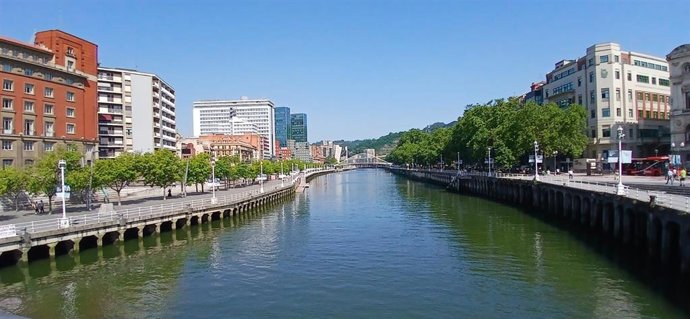 Jornada soleada en Bilbao