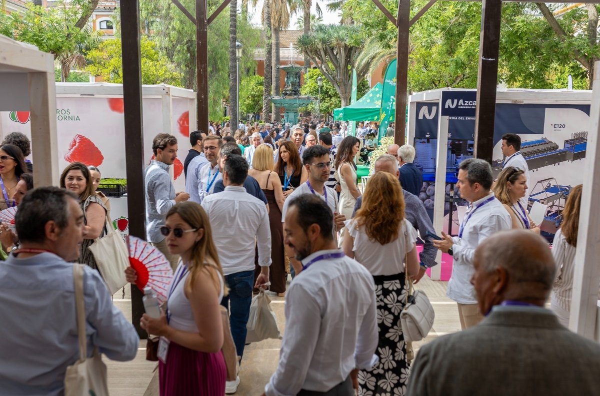 El Congreso Internacional de Frutos Rojos concluye con presencia de 1.700 profesionales y más de 60 empresas