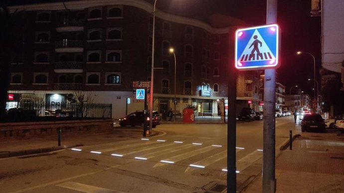 Un paso de peatones inteligente instalado en Martos.