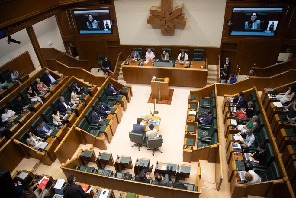El Pleno de la Cámara ha debatido sobre las evaluaciones diagnósticas del sistema educativo