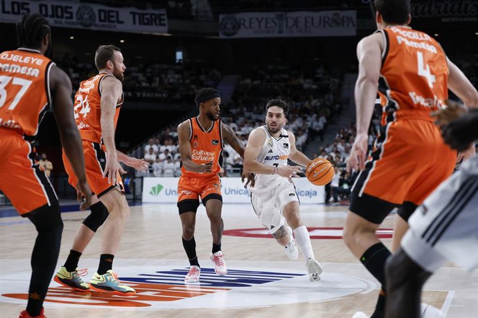 Archivo - Real Madrid - Valencia Basket