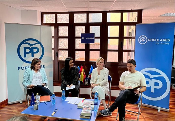 Charla-coloquio del PP en Avilés.