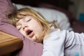 Foto: Gonzalo Pin, pediatra, explica el error nocturno que frena el crecimiento infantil