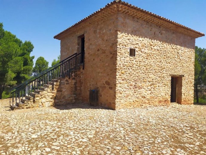 Exterior del Pozo de Nieve de Villajos de Campo de Criptana (Ciudad Real).