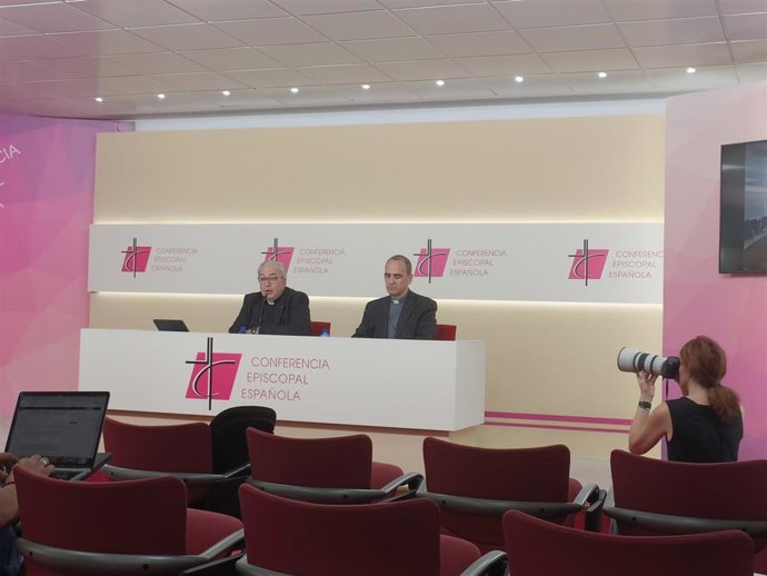 El secretario general de la CEE, Francisco César García Magán.