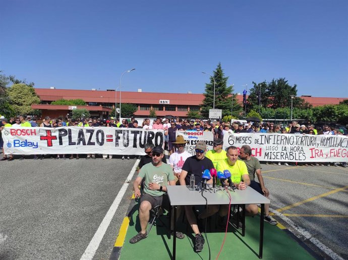 Rueda de prensa del comité de empresa de BSH en Esqúroz.