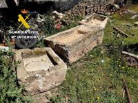 Detenido por sustraer tres piletas del siglo XIX de la aldea de Ermita Nueva (Jaén)