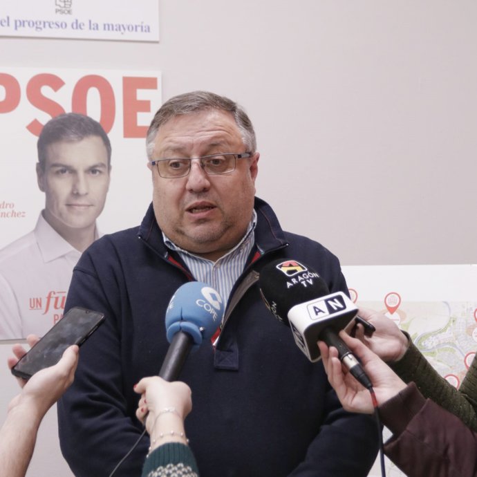 Archivo - El concejal del PSOE-Zaragoza Alfonso Gómez Gámez.